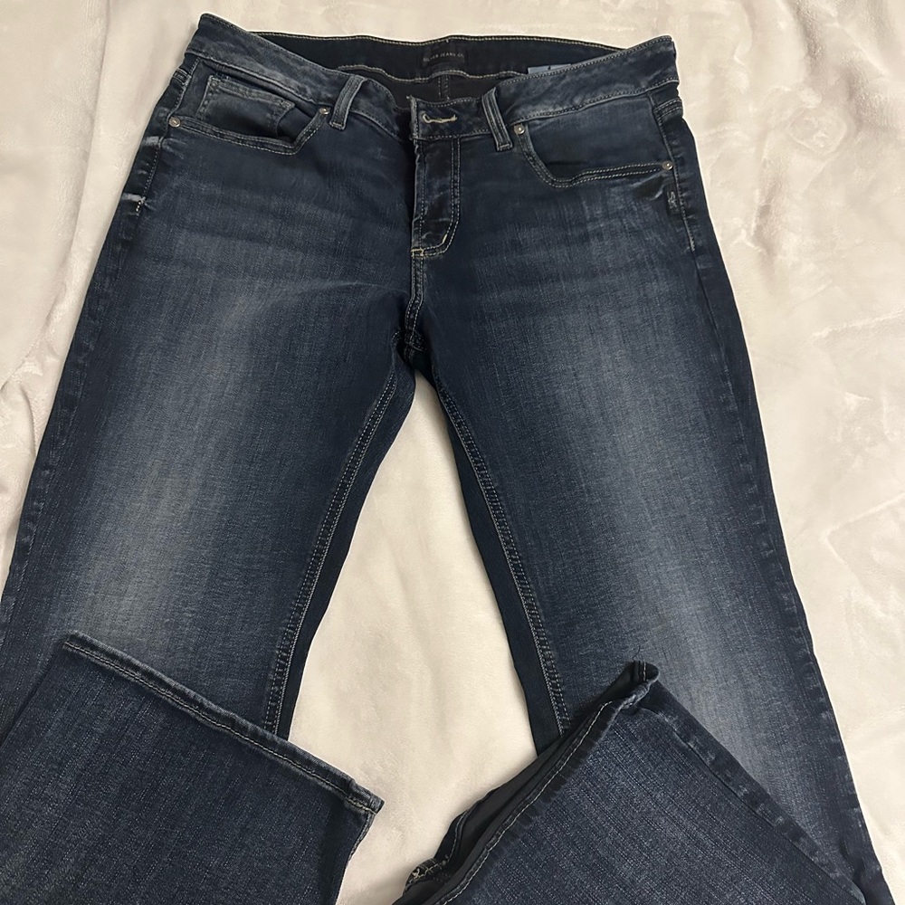 Silver jeans suki bootcut   size 33/31 perfect condition